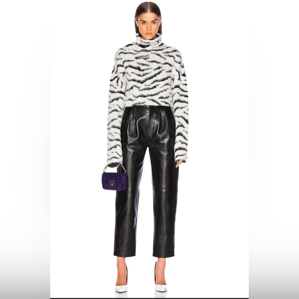 GIVENCHY Zebra Mohair Sweater (Oversized) - Picture 3 of 12
